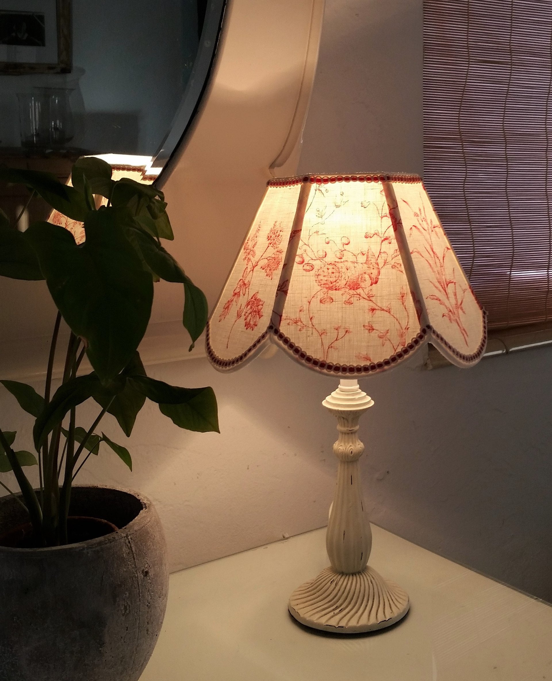 Brunschwig Fils Fabric Scallop Lamp Shade