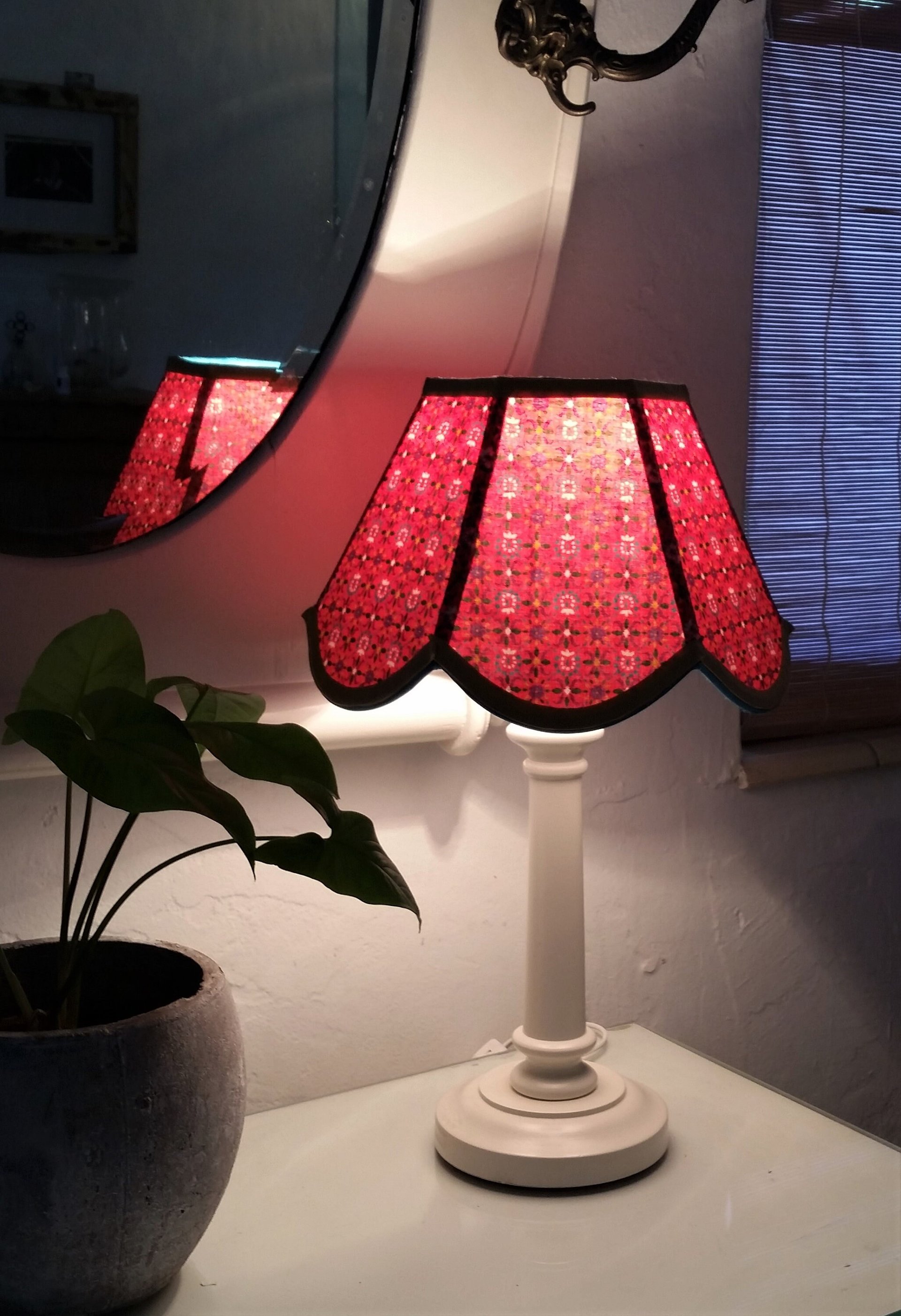 Coral Pink Clip On Lampshade, Scallop Lamp Shade